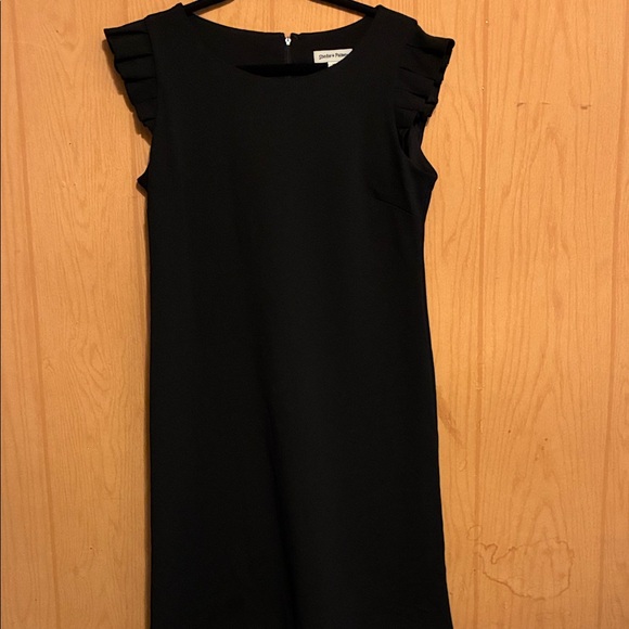 shelby y palmer Dresses & Skirts - Elegant Black Ruffle Sleeve Mini Dress